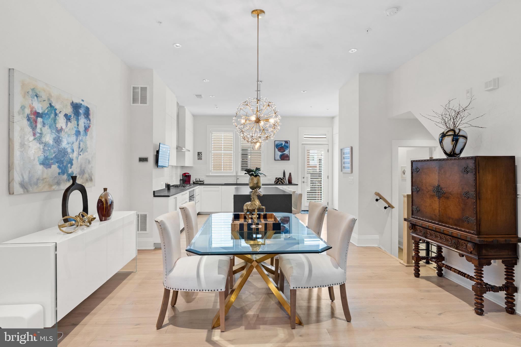 ROBINSON LANDING - Residential