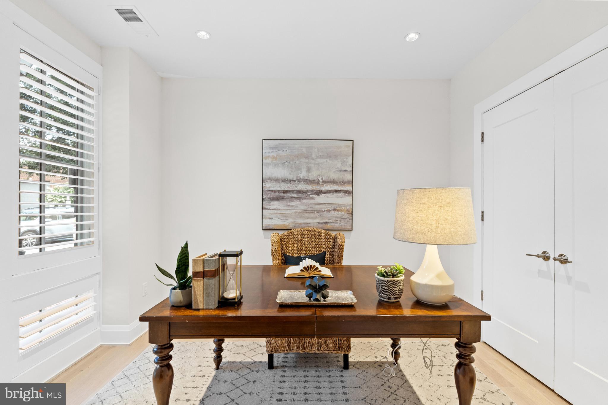 ROBINSON LANDING - Residential