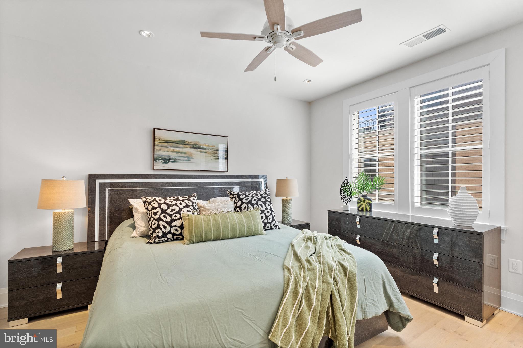 ROBINSON LANDING - Residential