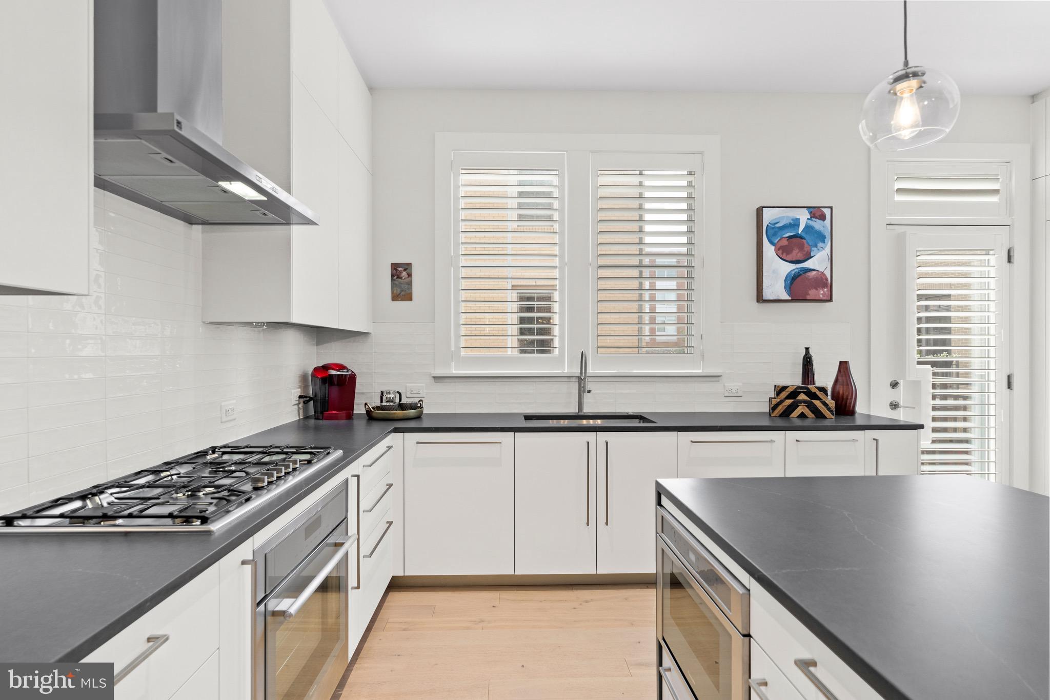 ROBINSON LANDING - Residential