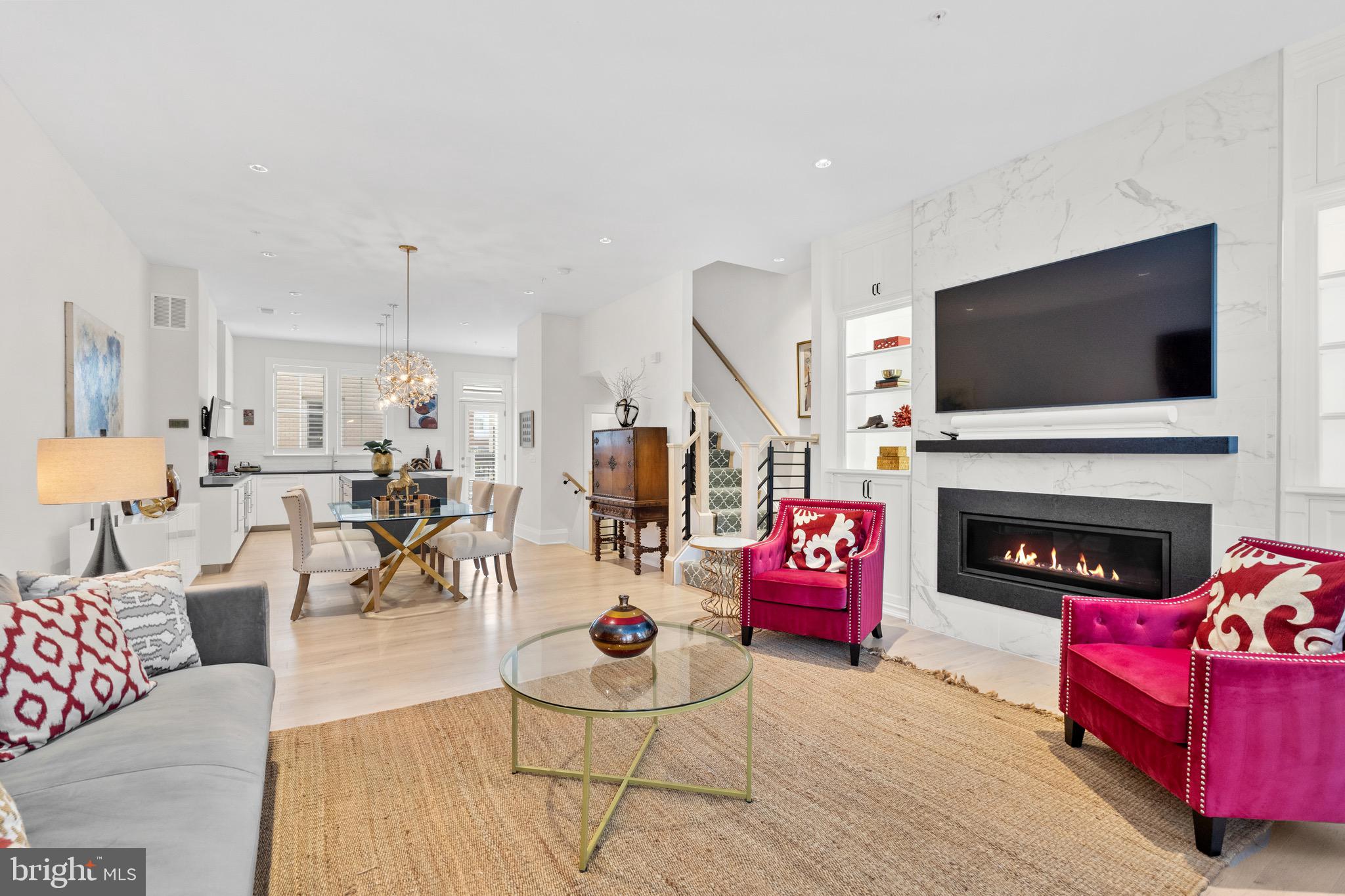 ROBINSON LANDING - Residential