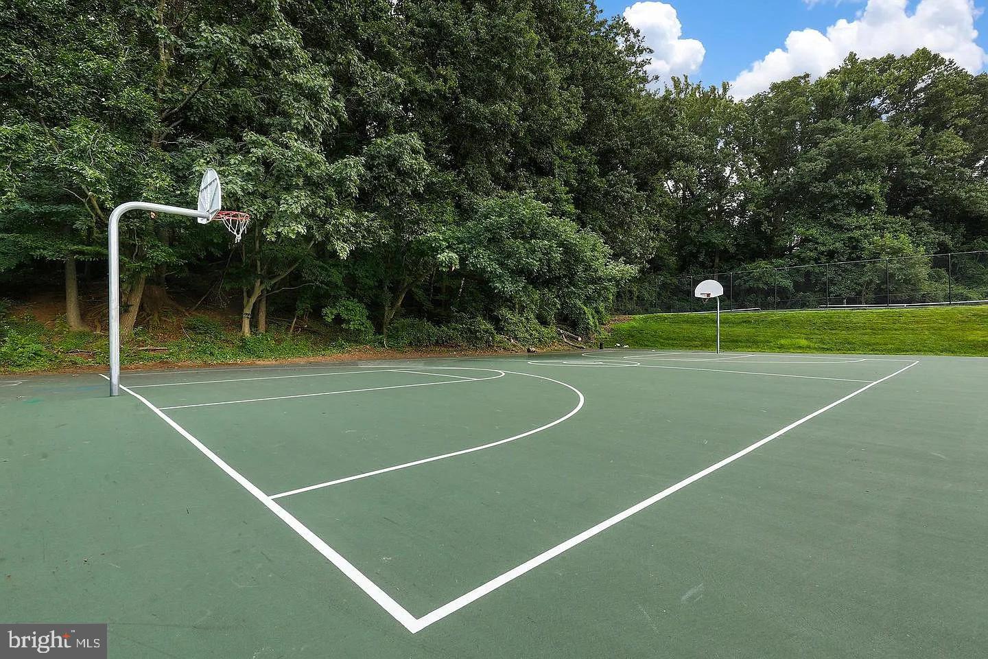 FAIRFAX HERITAGE - Residential