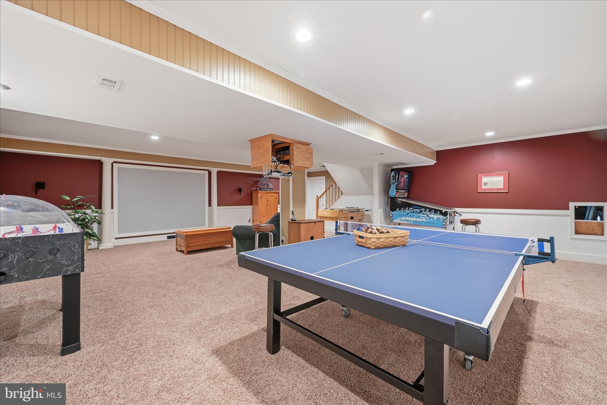 TIMBER VILLA - Residential