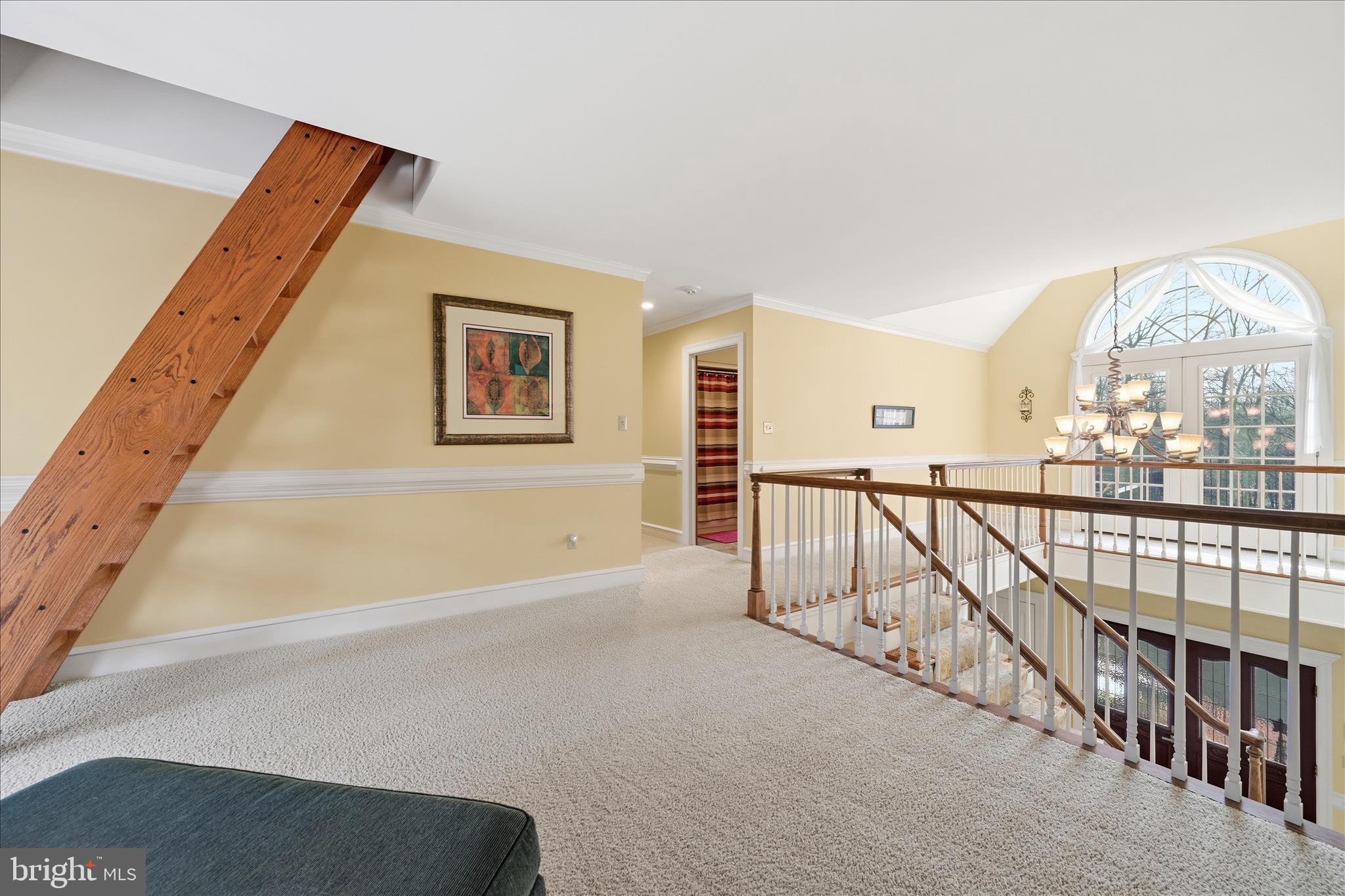 TIMBER VILLA - Residential