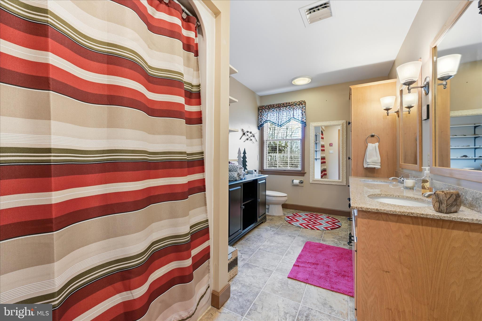 TIMBER VILLA - Residential