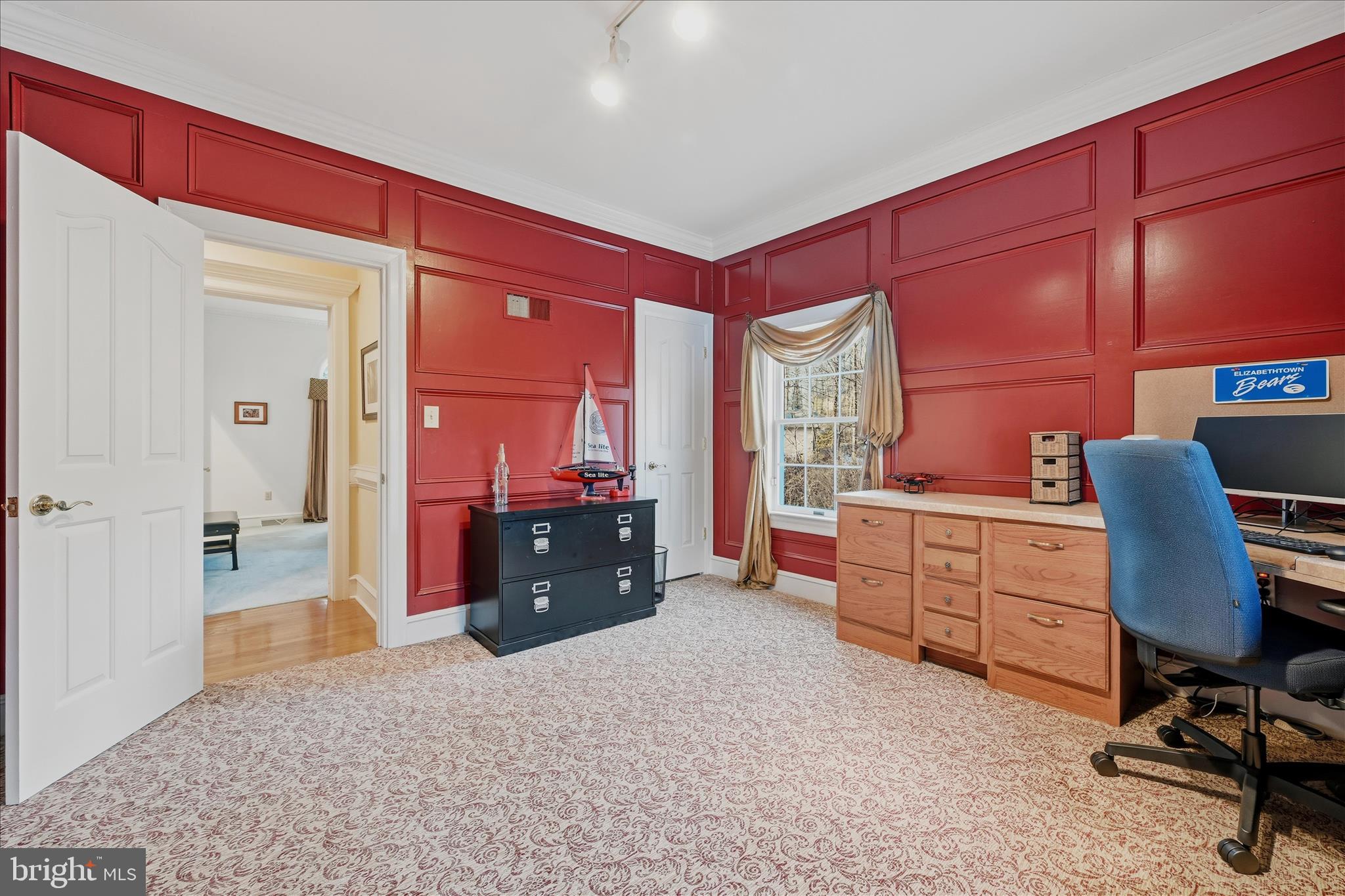 TIMBER VILLA - Residential