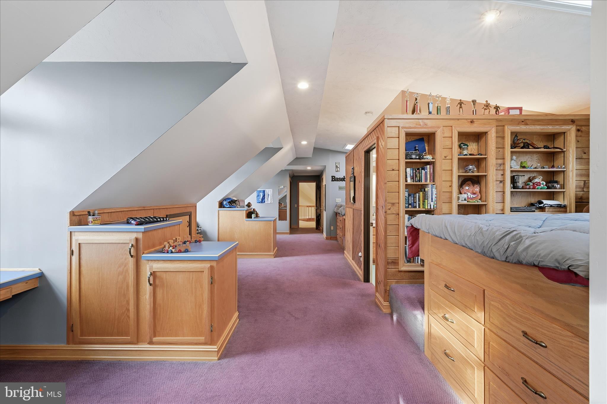 TIMBER VILLA - Residential