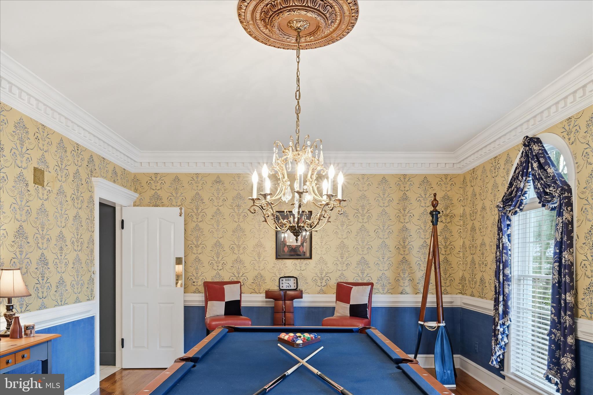 TIMBER VILLA - Residential