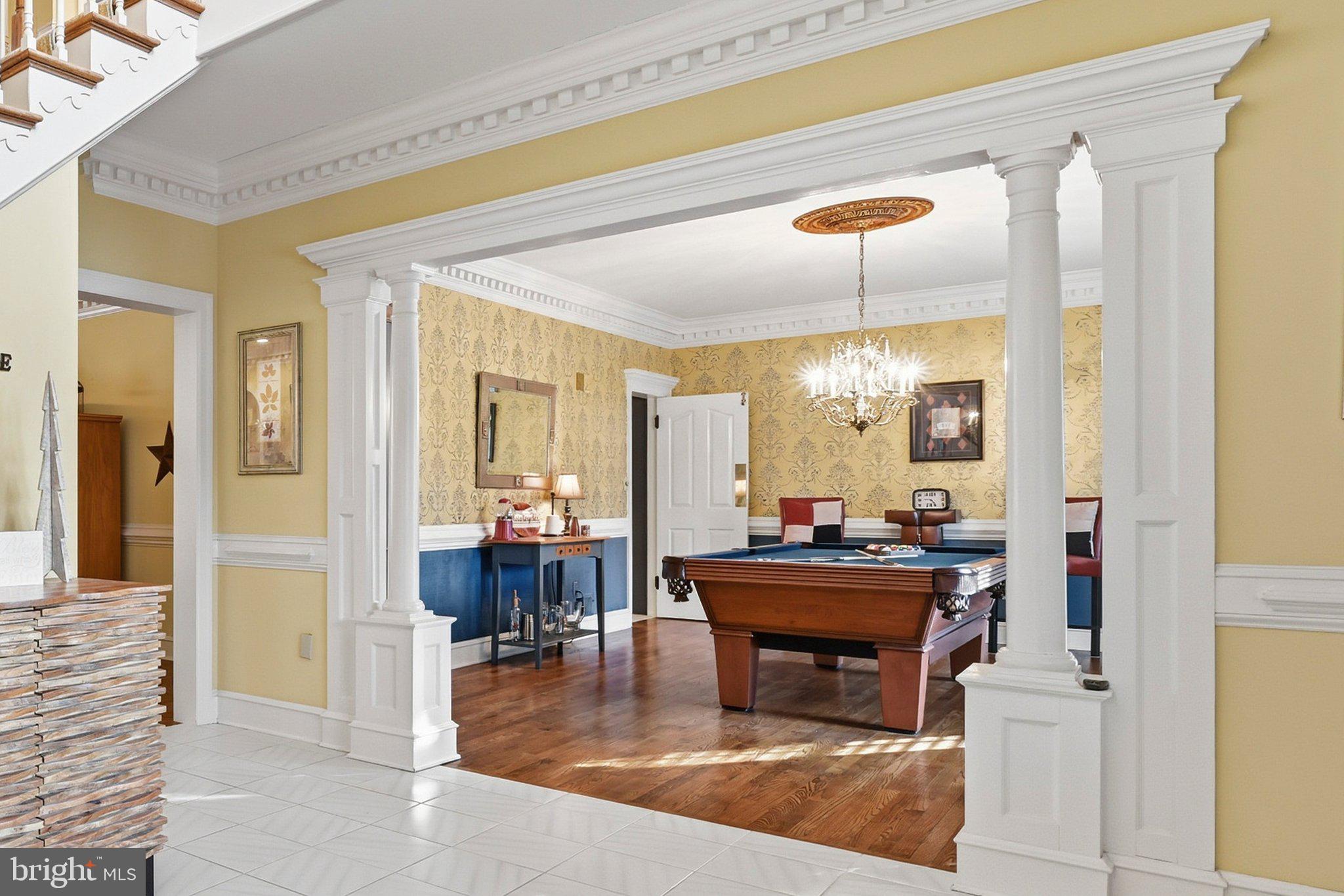 TIMBER VILLA - Residential