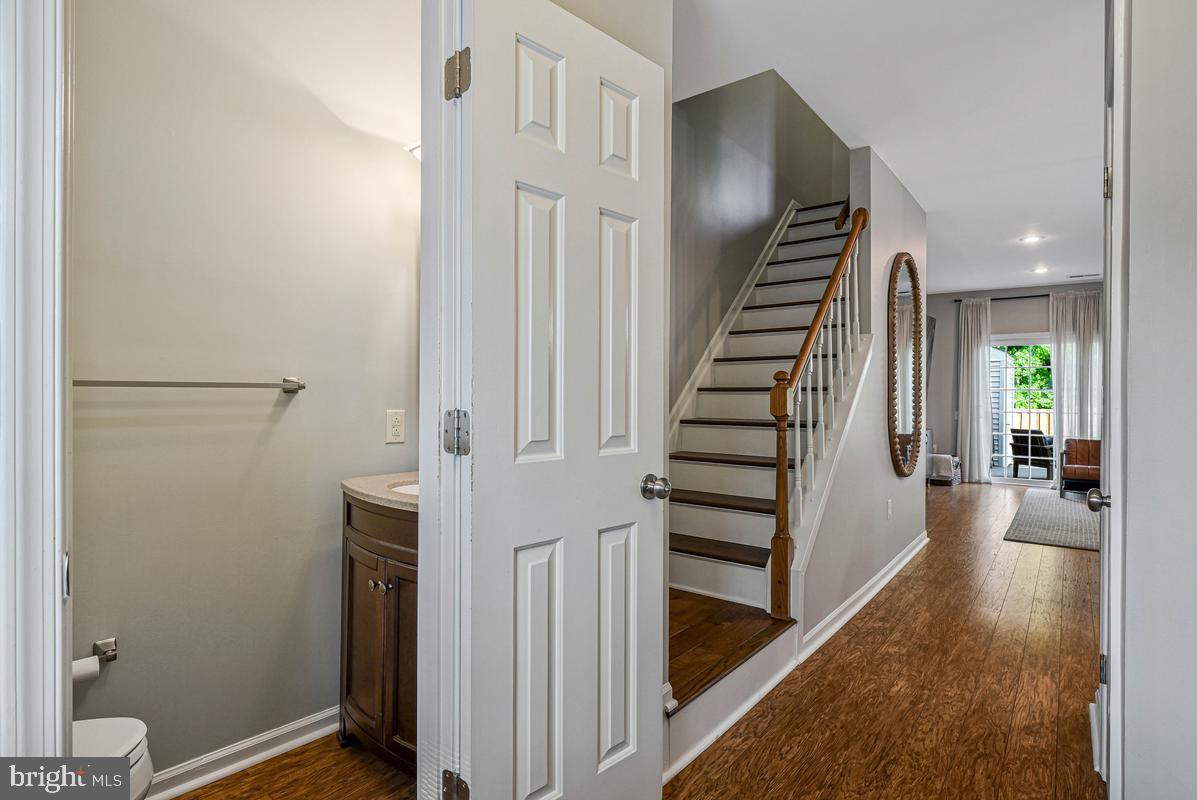 7108 WESTFIELD COURT