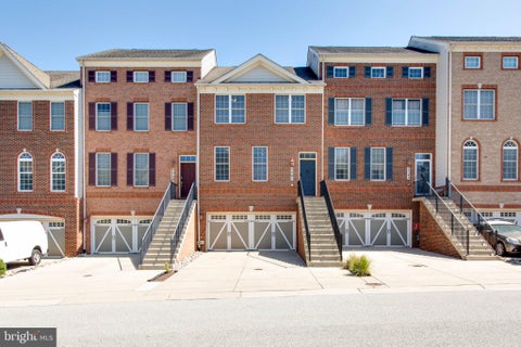 Townhouse For Rent - 7741 Crystal Brook Way<br/> HANOVER, MD 21076
