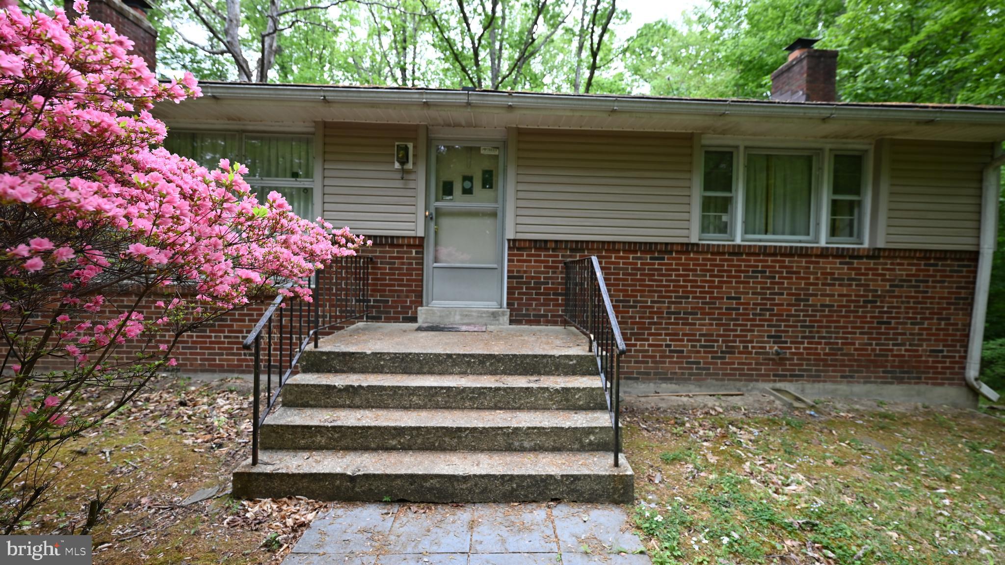 PLEASANT ACRES - Residential