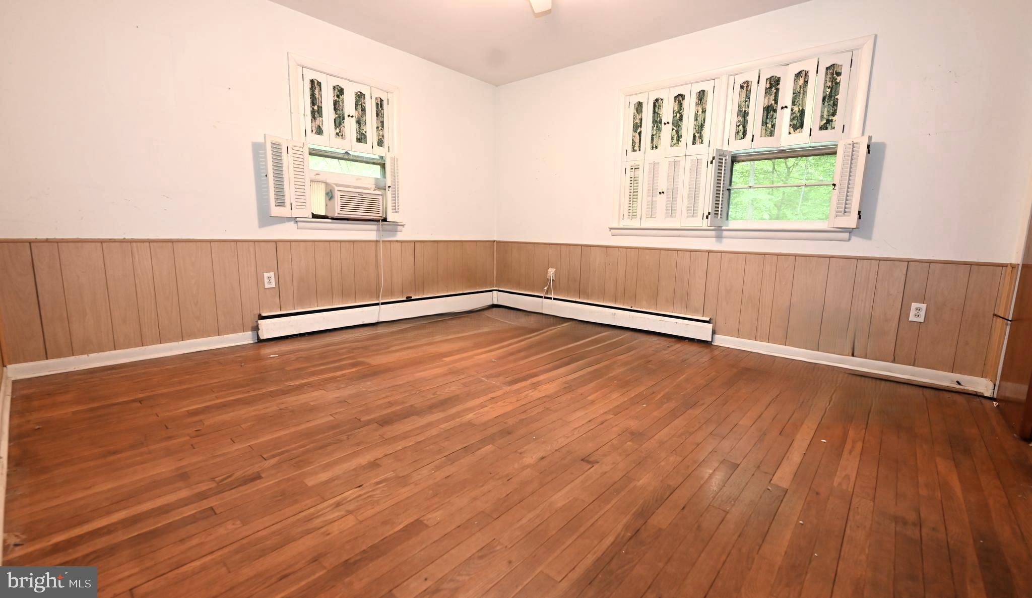 PLEASANT ACRES - Residential