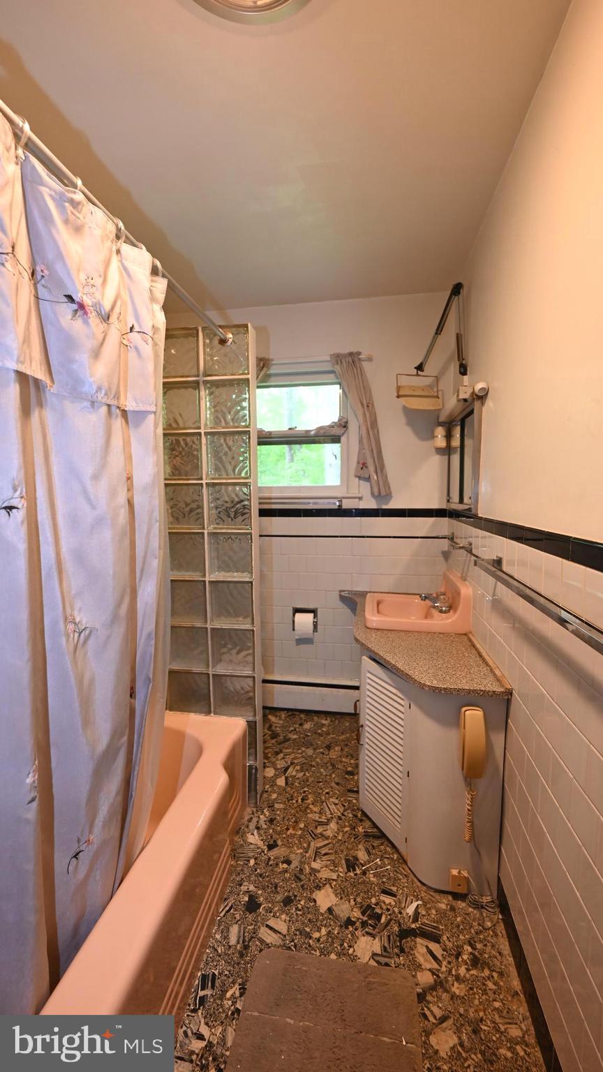 PLEASANT ACRES - Residential