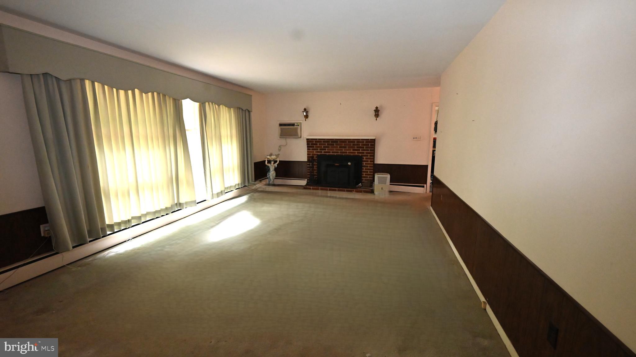 PLEASANT ACRES - Residential