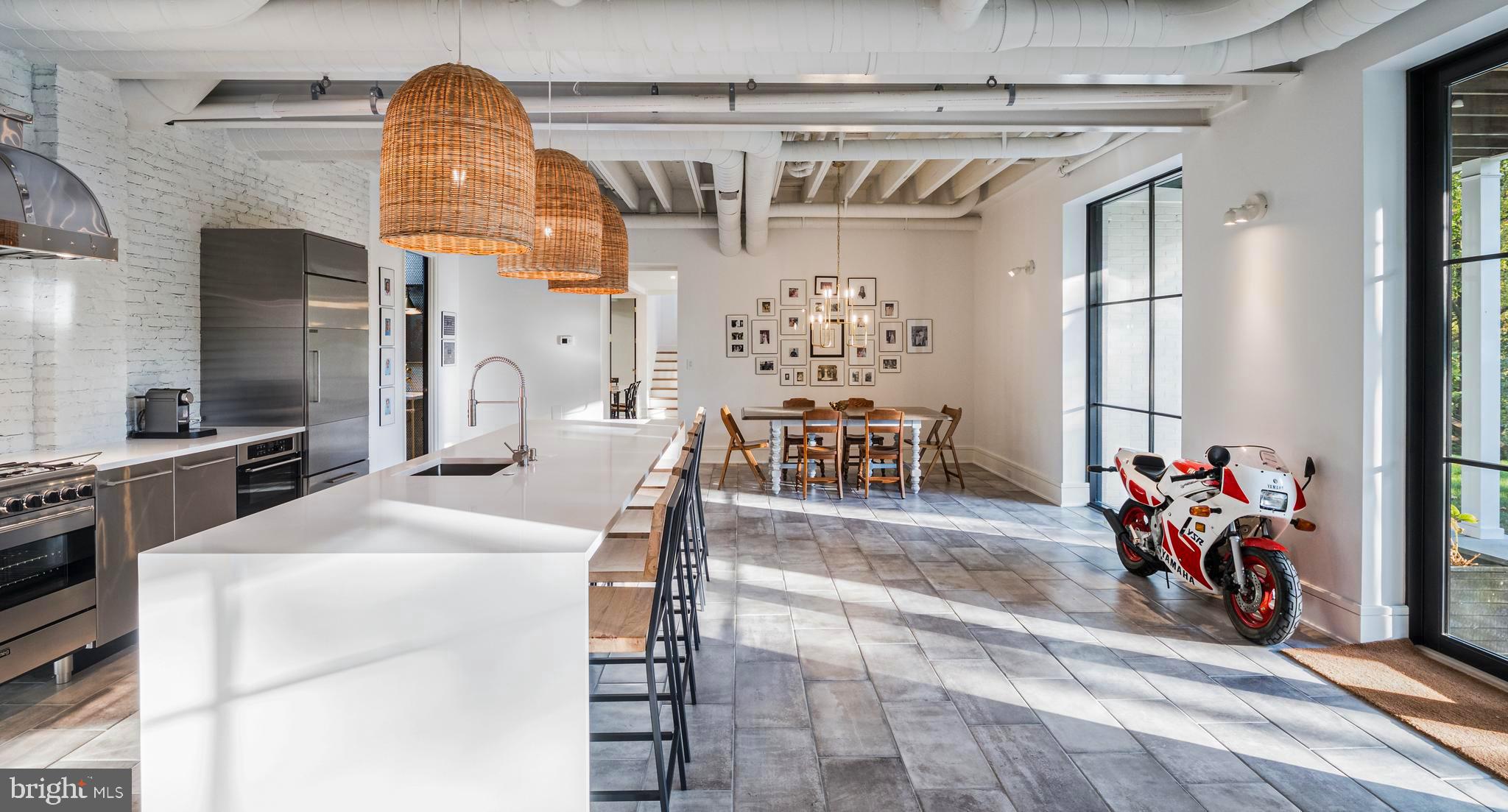 KENWOOD - Residential