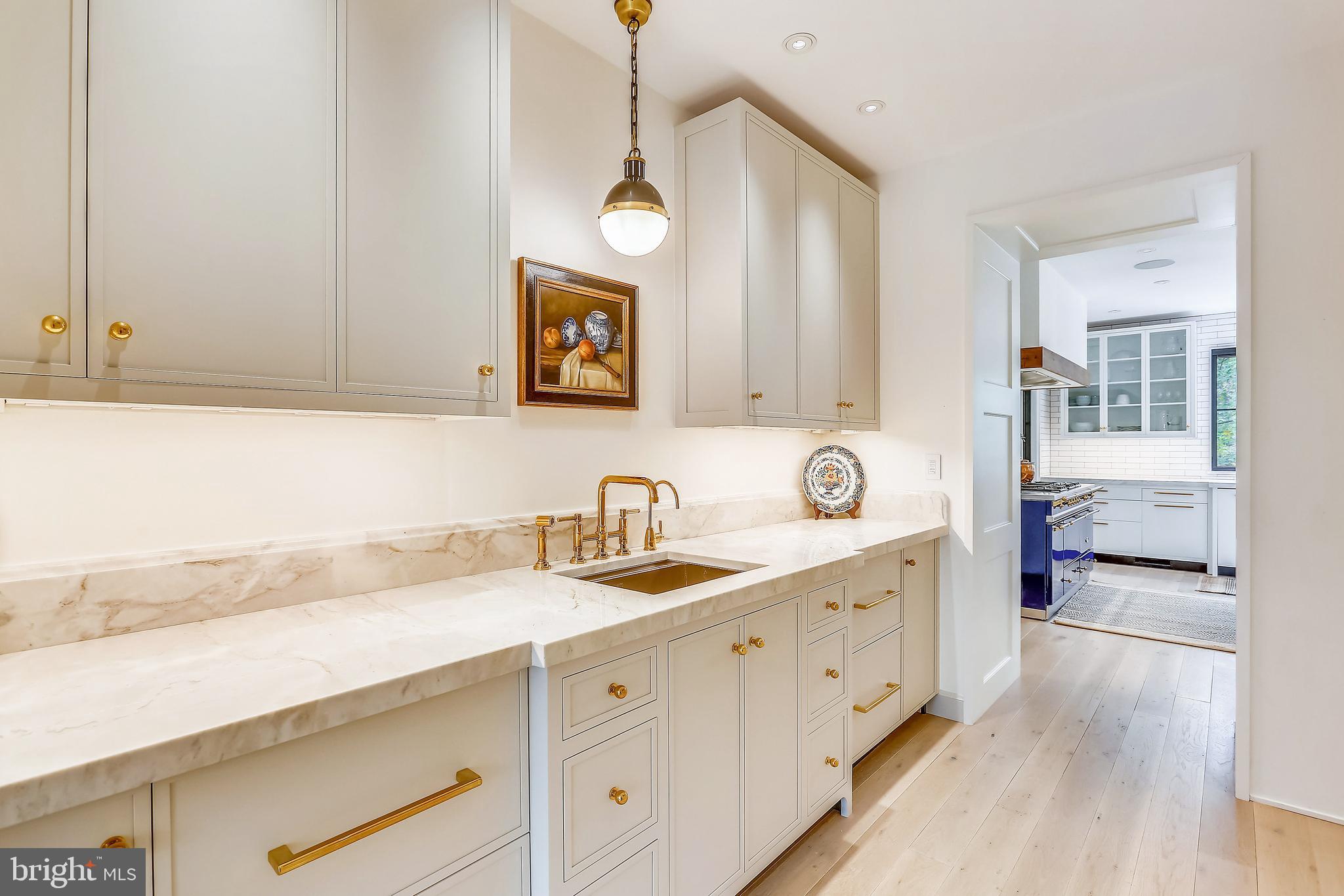 KENWOOD - Residential