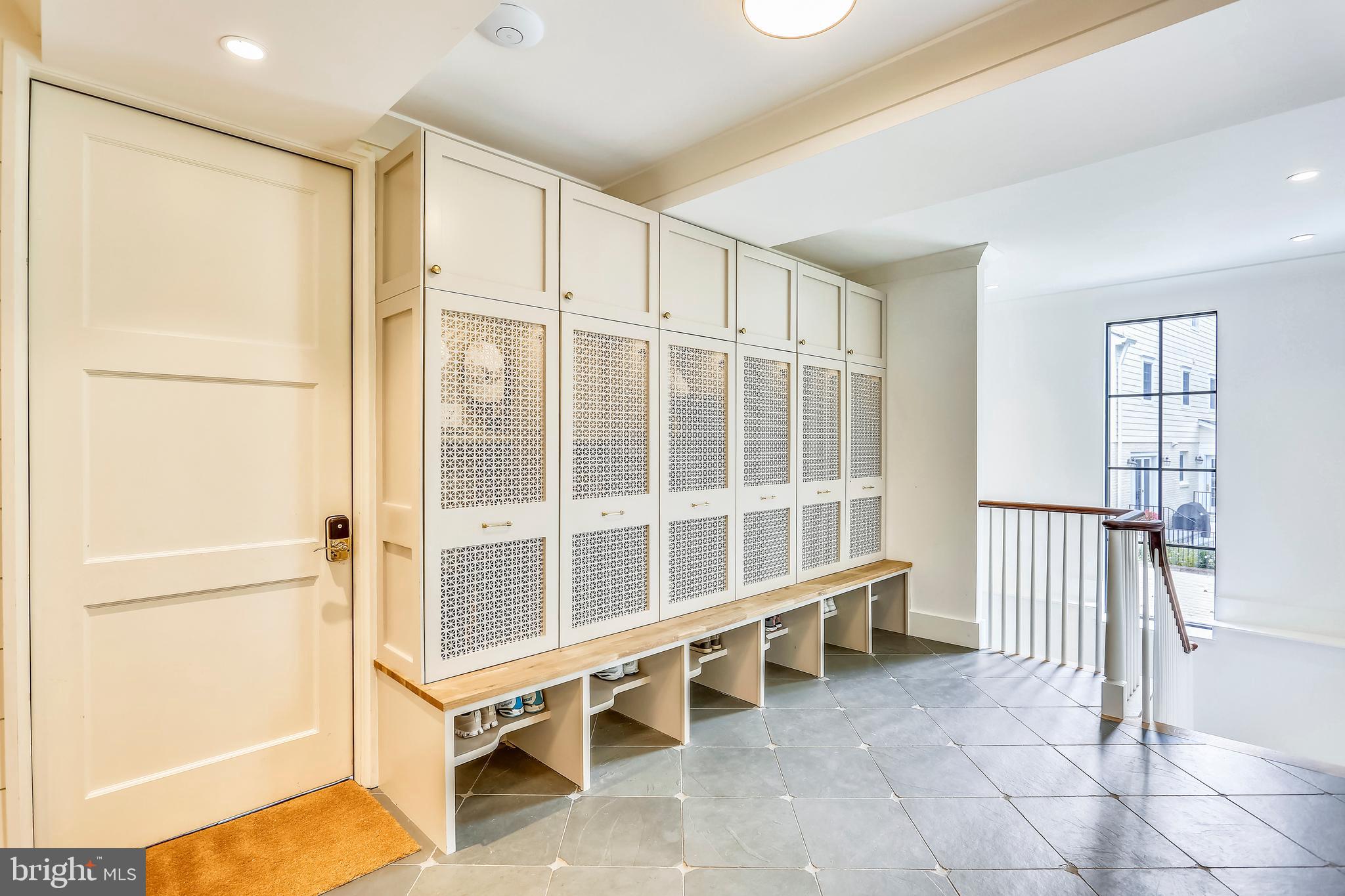 KENWOOD - Residential