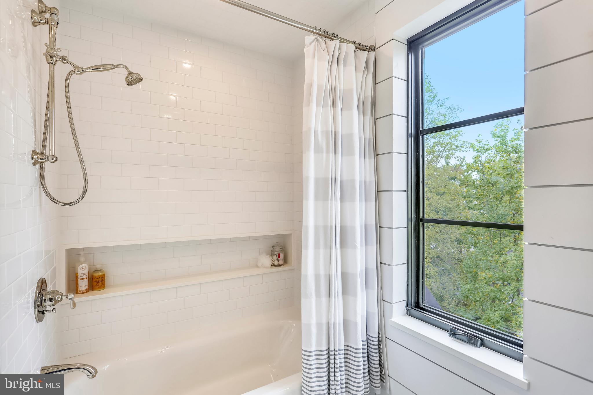 KENWOOD - Residential