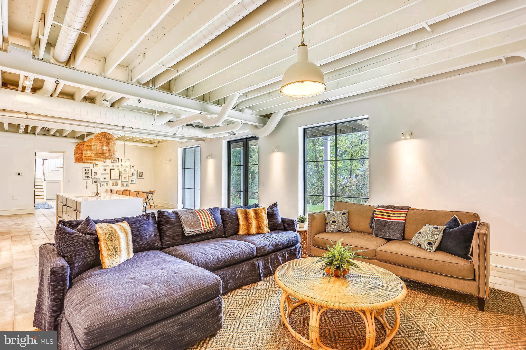 KENWOOD - Residential