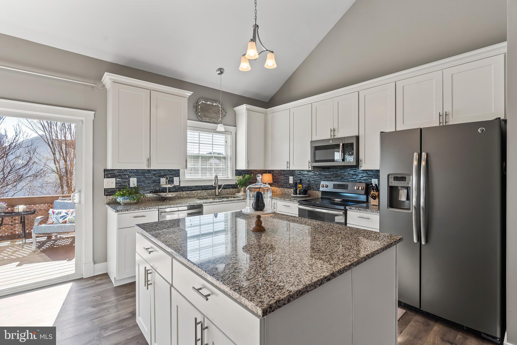 PRINCETON SHOALS - Residential