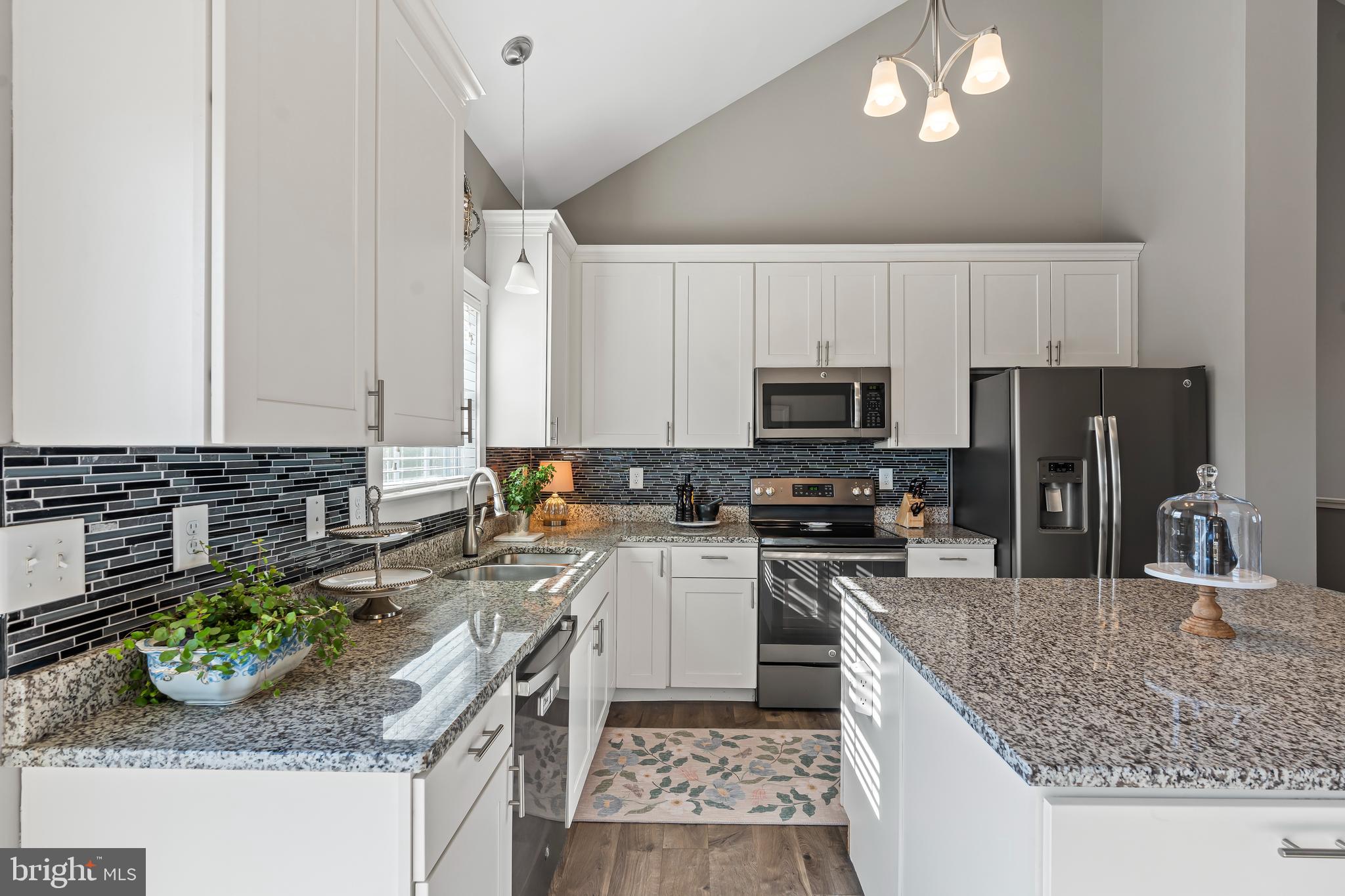 PRINCETON SHOALS - Residential