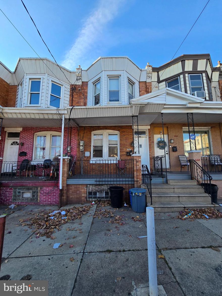 For Sale – 4904 N Front St, Philadelphia, PA 19120
Solid duplex in good condition with two 1 bed / 1 bath units. Both are rented—$1,000 for the first floor and $900 for the second—so you’re getting steady income right away. The building’s been cared for, the tenants keep things tidy, and it’s the kind of property that runs smoothly. Simple, reliable, and a smart pickup for any investor.

NOTE: The property will be sold in AS-IS condition. The buyer is responsible for U&O.