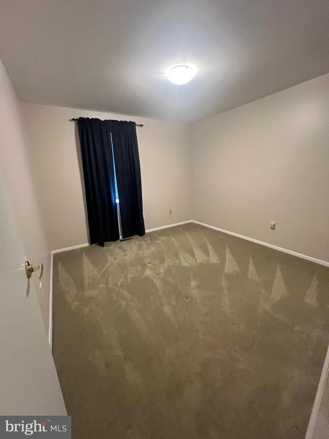 WOODBRIDGE VALLEY - Residential Lease