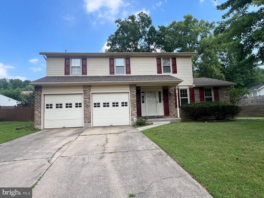 Spacious 4 bed, 2.5 bath, 2 car garage very well maintained house in most desirable community of Woodbridge Valley of Catonsville. Freshly Painted.  Nice open kitchen and large family room with fire place.  Master bed with walk in closet.   Calm and quiet back porch for BBQ or evening tea.

Close to shopping, Route 40, Fwy 70 and Fwy 695.  Very nice and quiet neighborhood.  House is located in cul de sac.  Ready to move in.  Hurry, won't last too long.