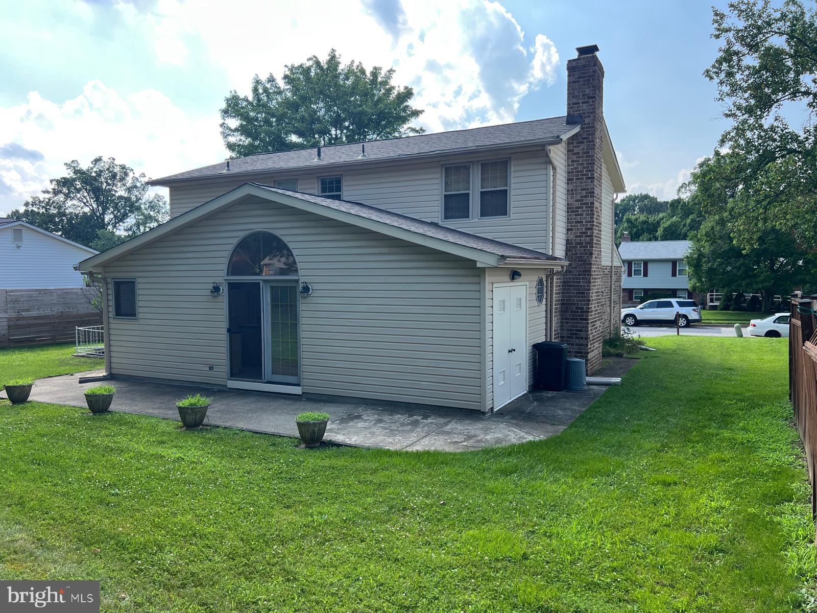 WOODBRIDGE VALLEY - Residential Lease