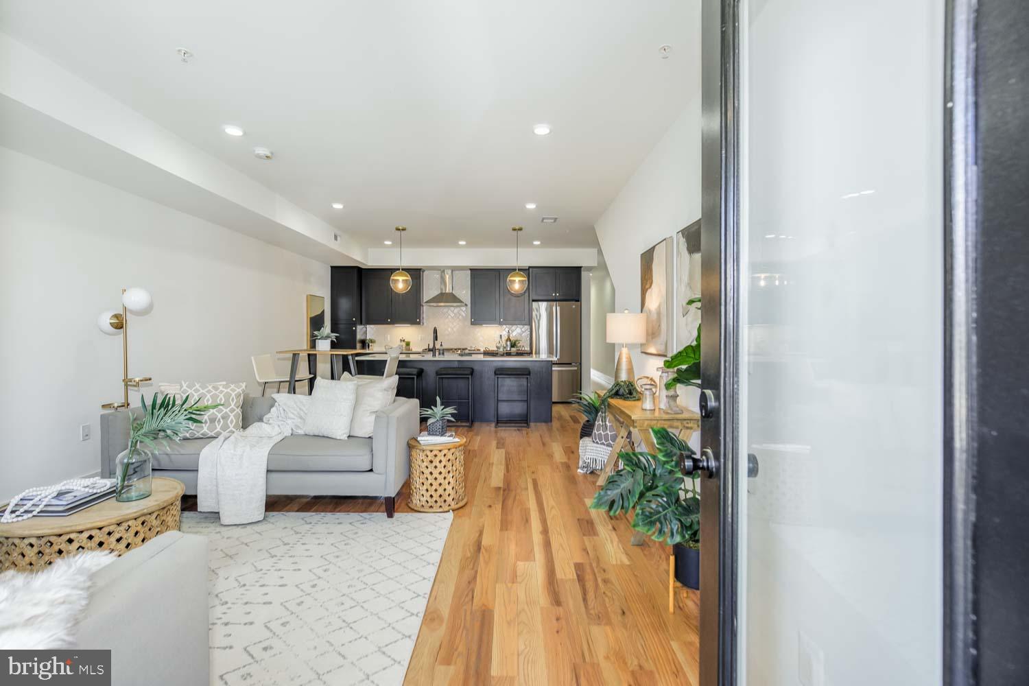 428 MANOR PLACE NW 2