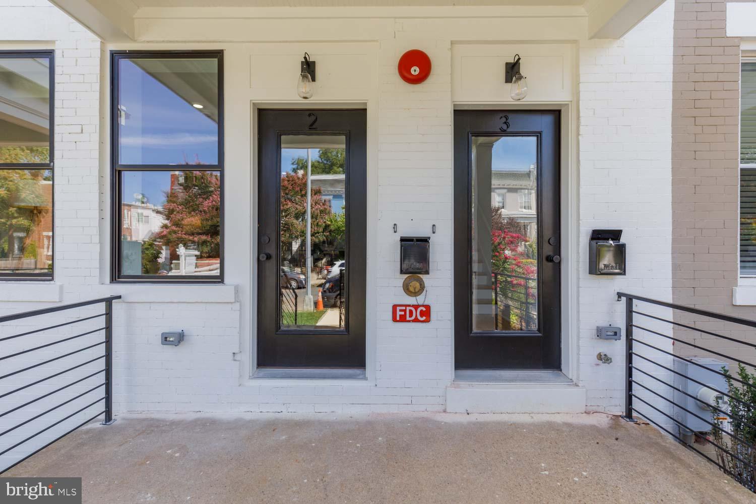 428 MANOR PLACE NW 2