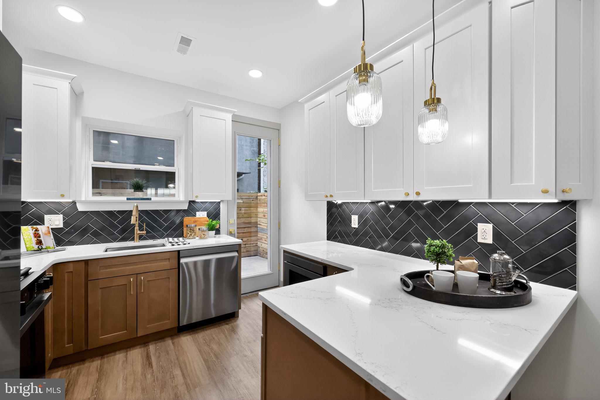 PASSYUNK SQUARE - Residential