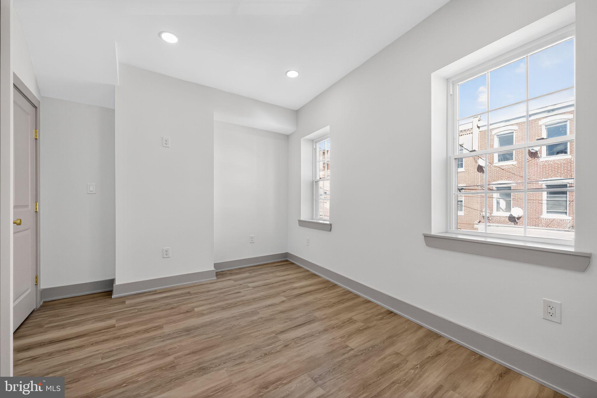 PASSYUNK SQUARE - Residential