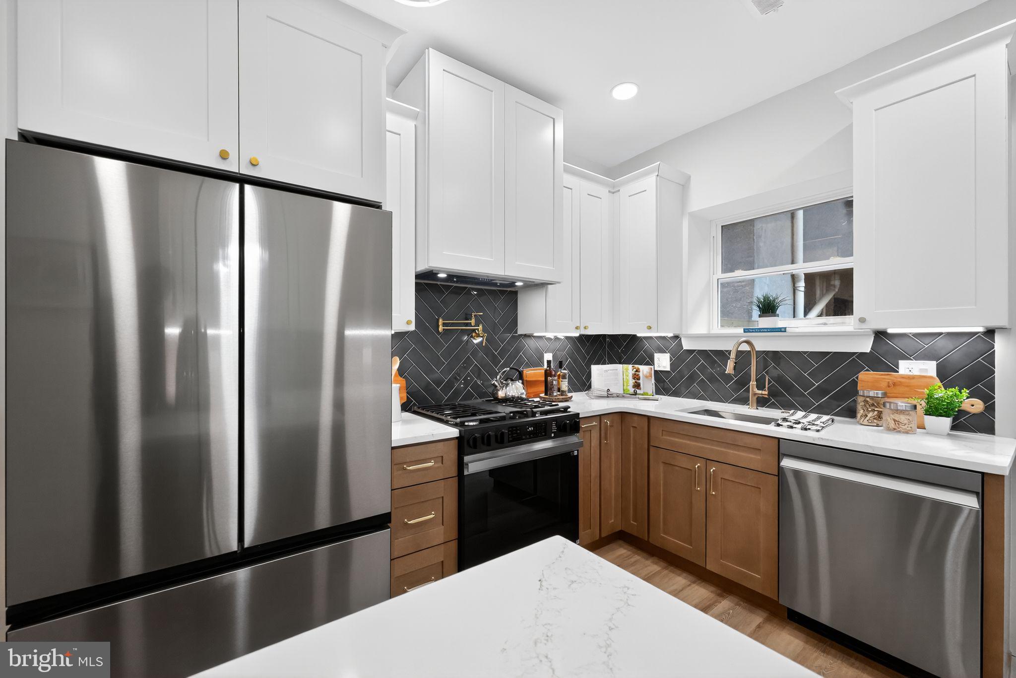 PASSYUNK SQUARE - Residential