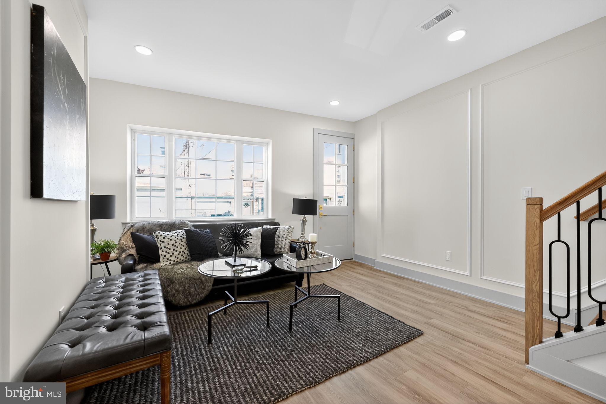 PASSYUNK SQUARE - Residential