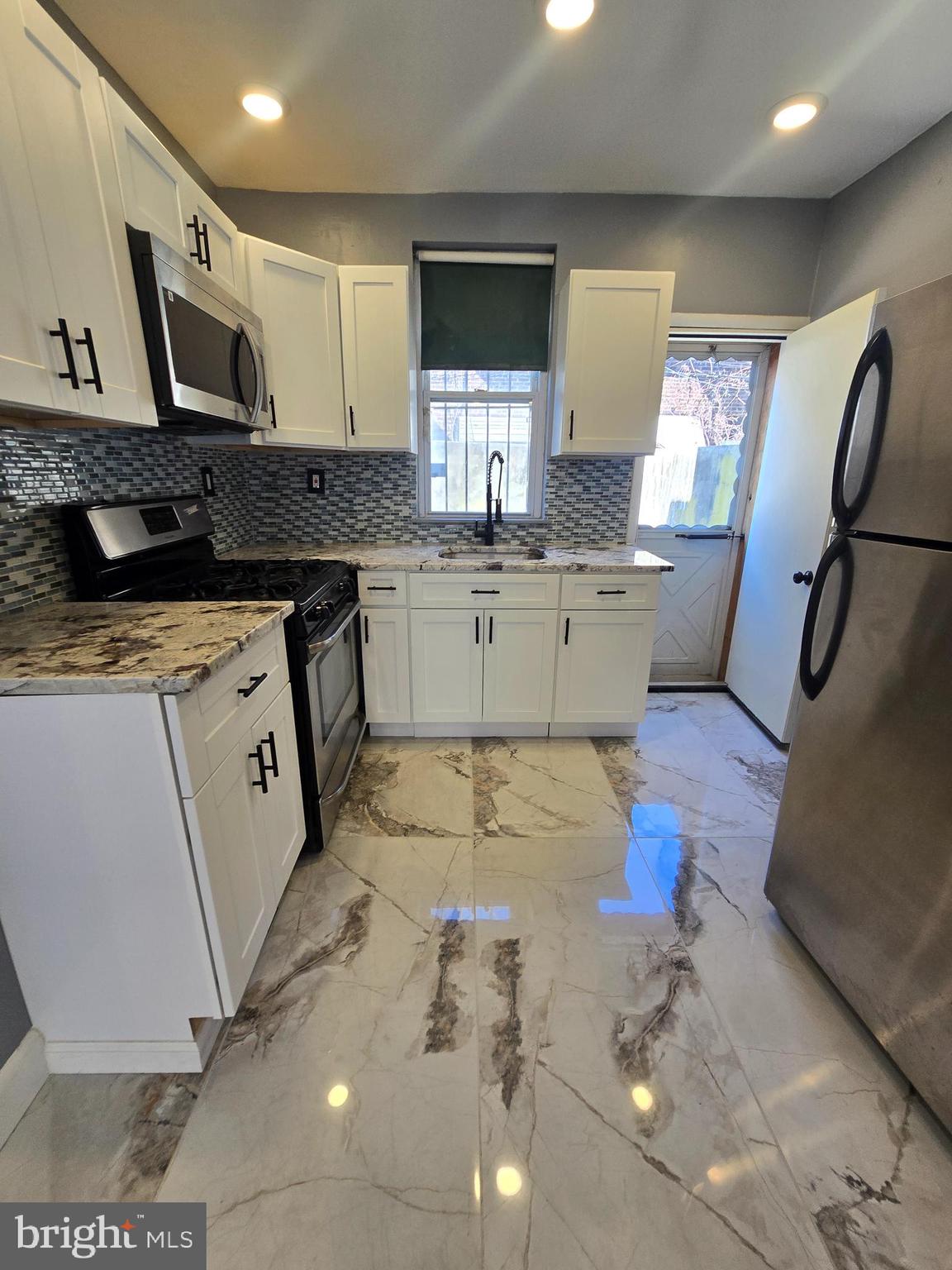 HARROWGATE - Residential Lease