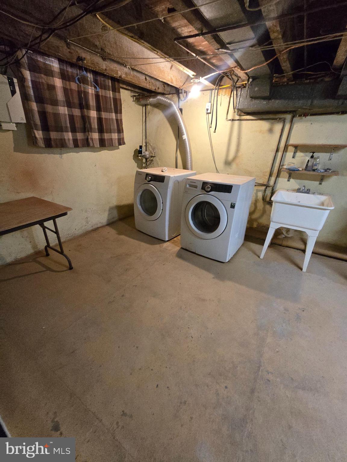 HARROWGATE - Residential Lease