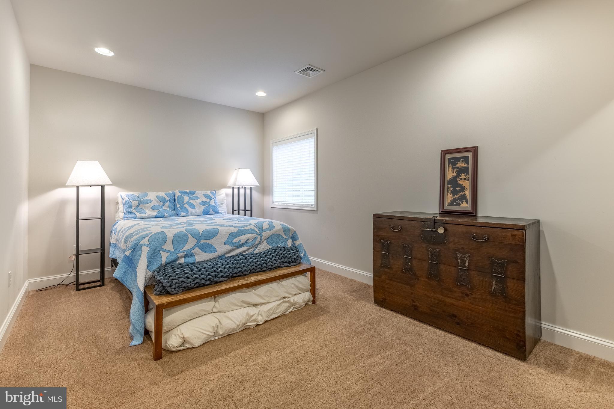 SAYBROOK - Residential