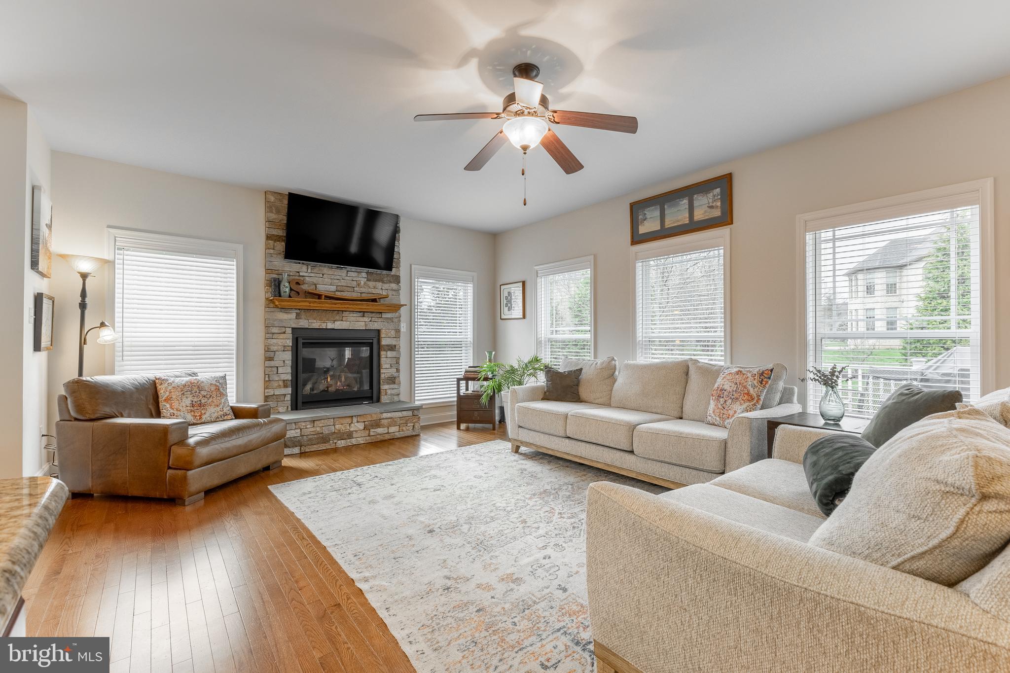 SAYBROOK - Residential