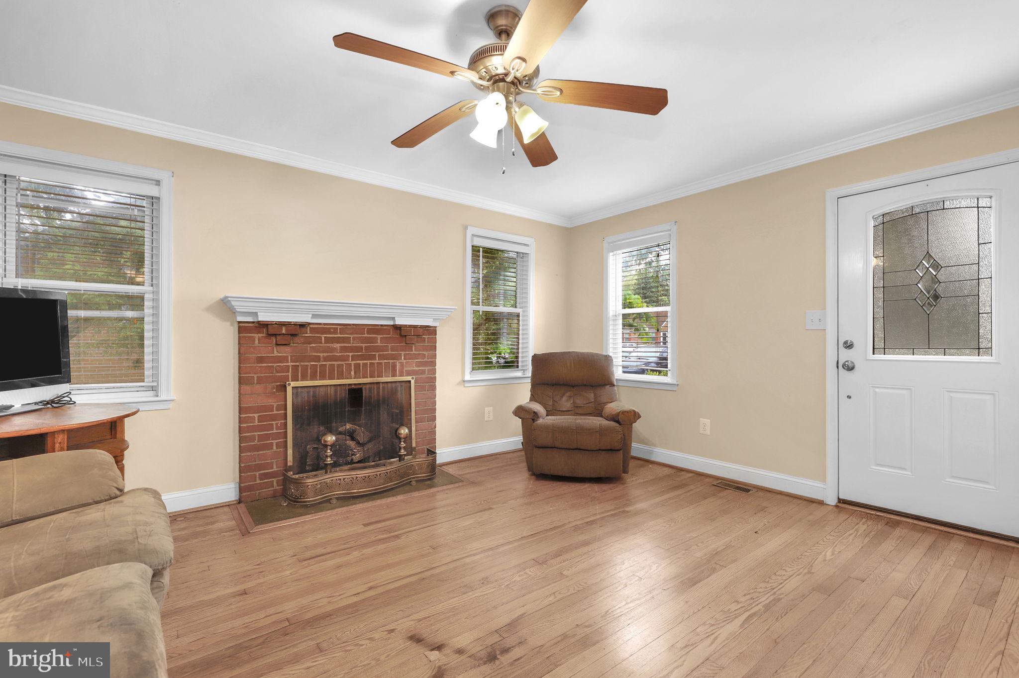 519 LEE PLACE