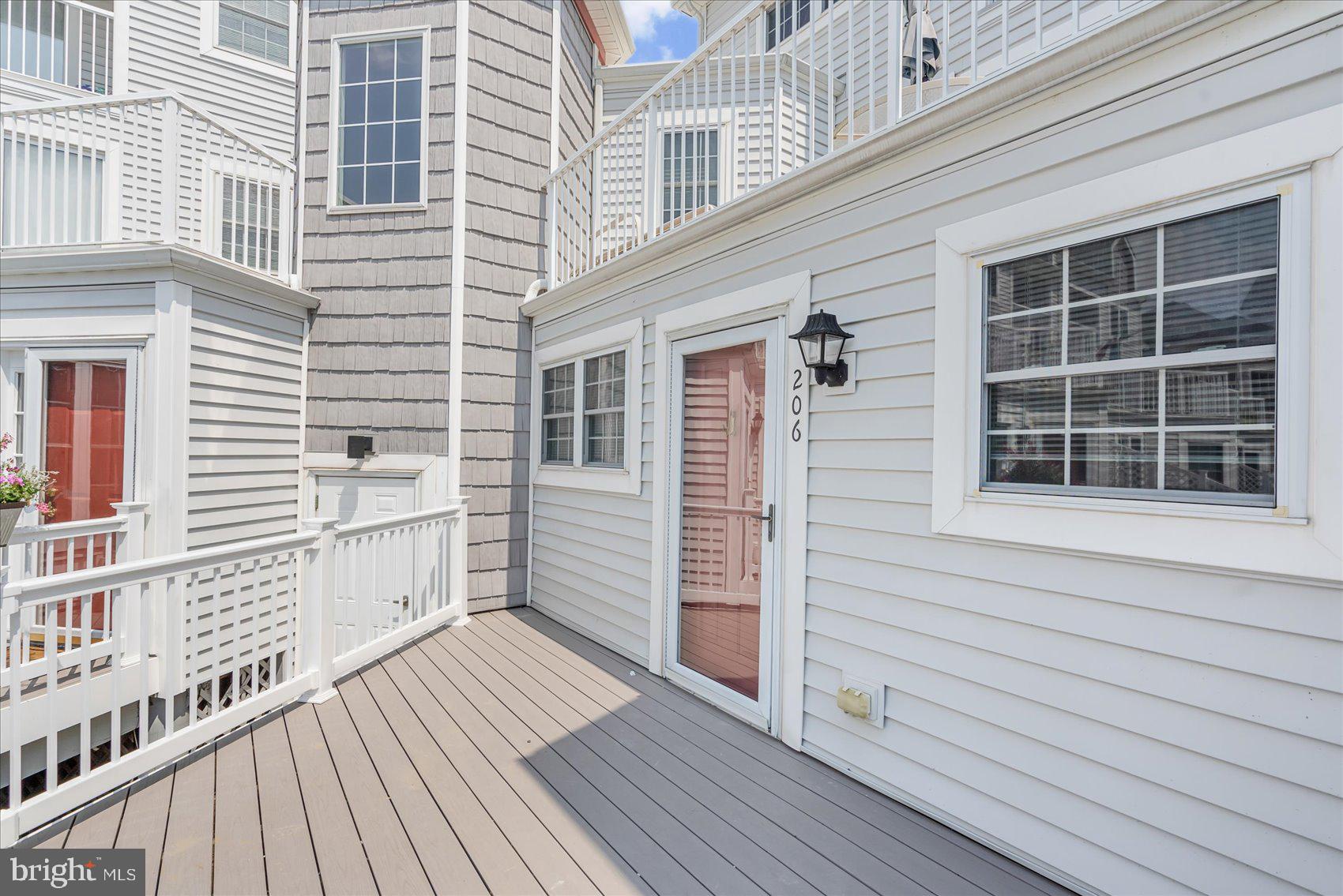 TOMES LANDING - Residential