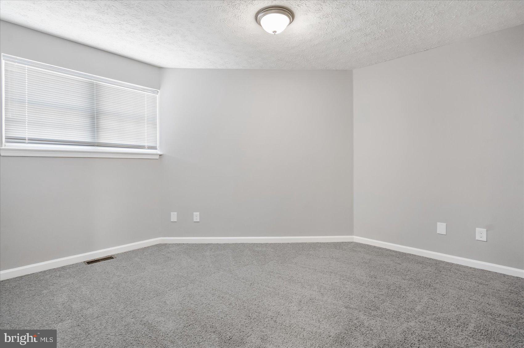 TOMES LANDING - Residential