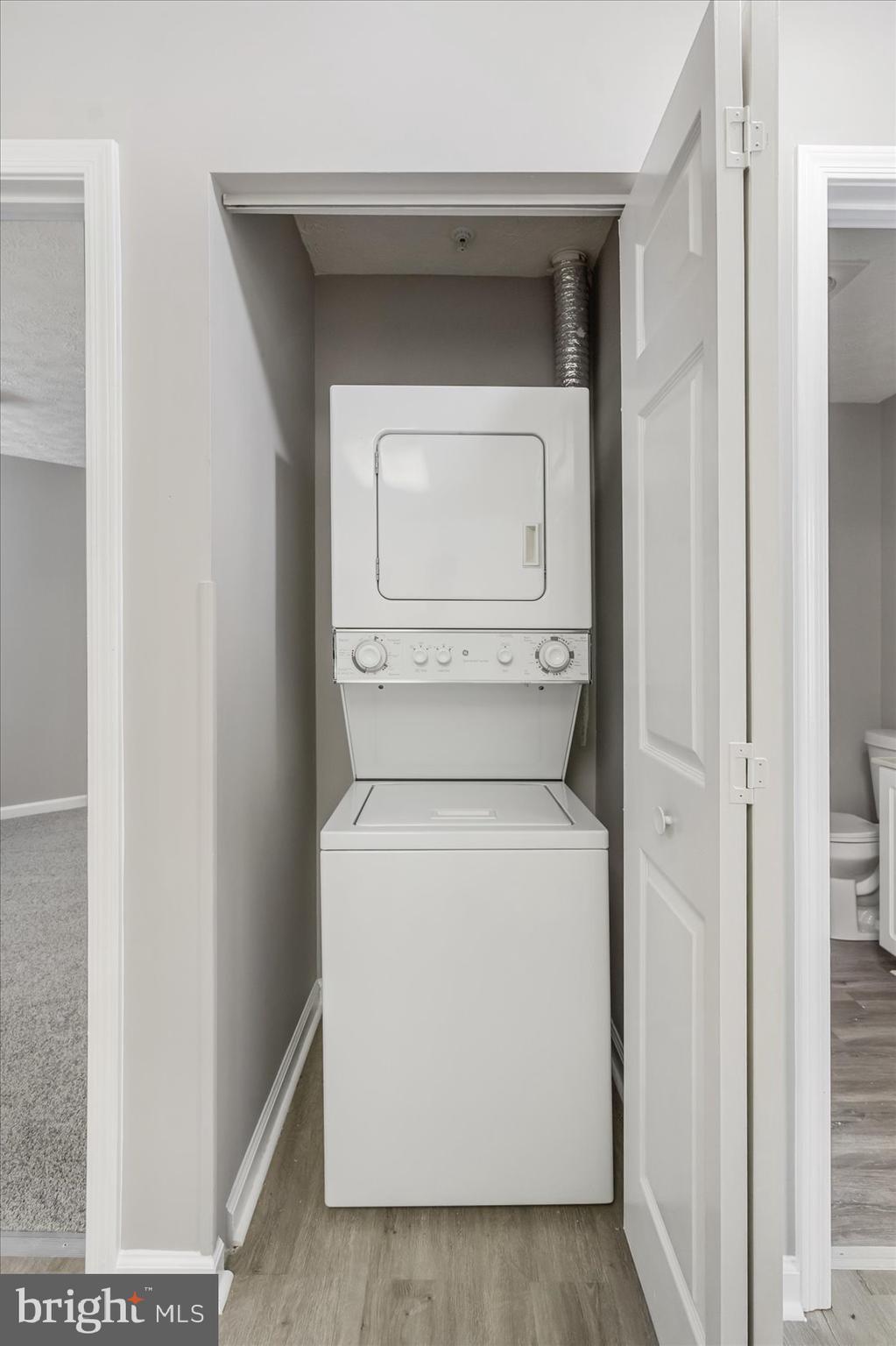 TOMES LANDING - Residential