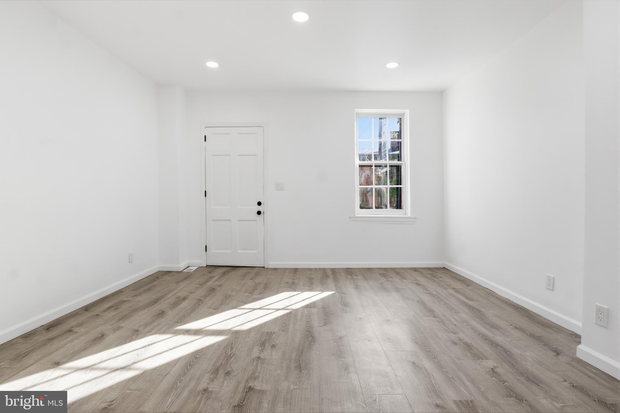 COLUMBIA - Residential