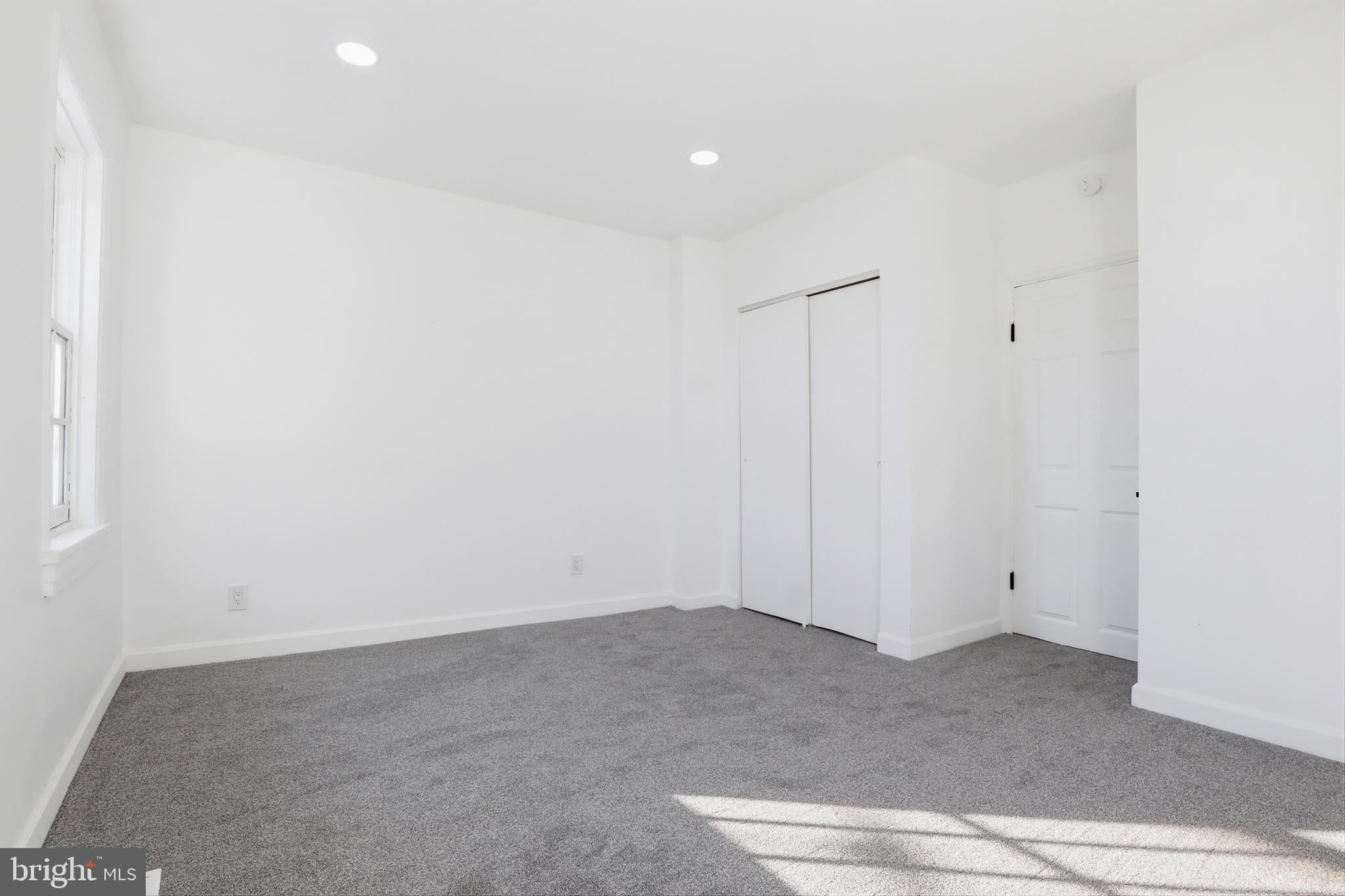 COLUMBIA - Residential