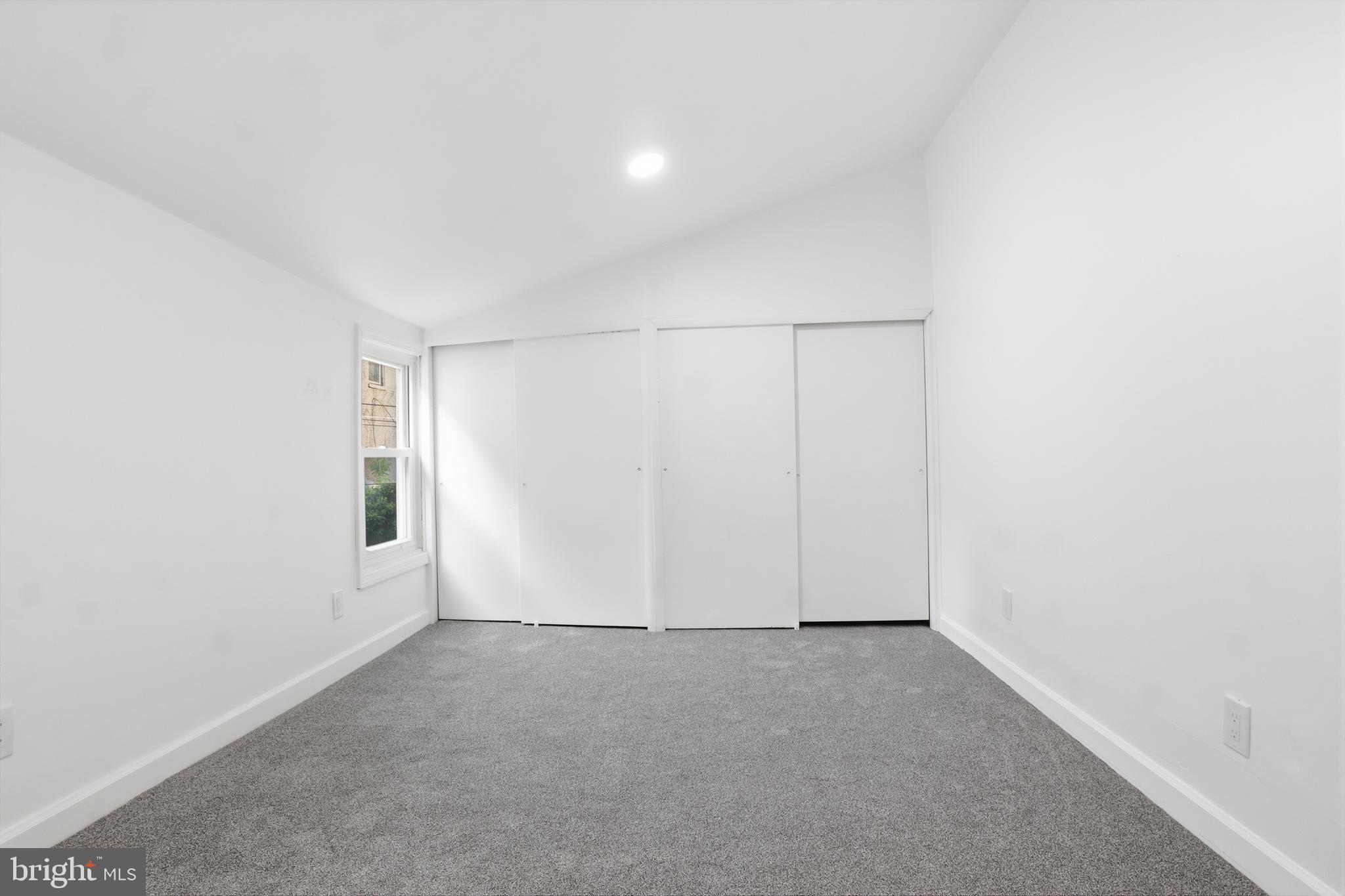 COLUMBIA - Residential