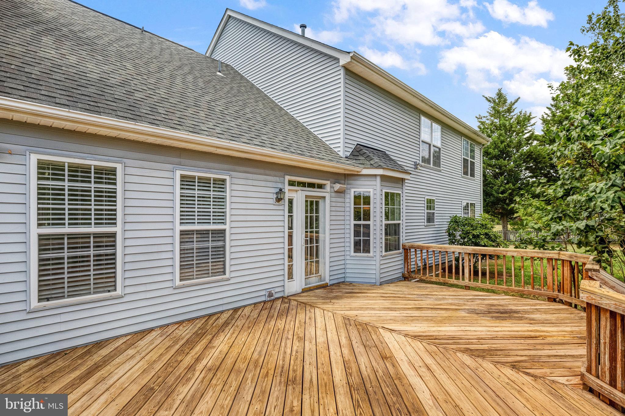 CINNAMON OAKS - Residential