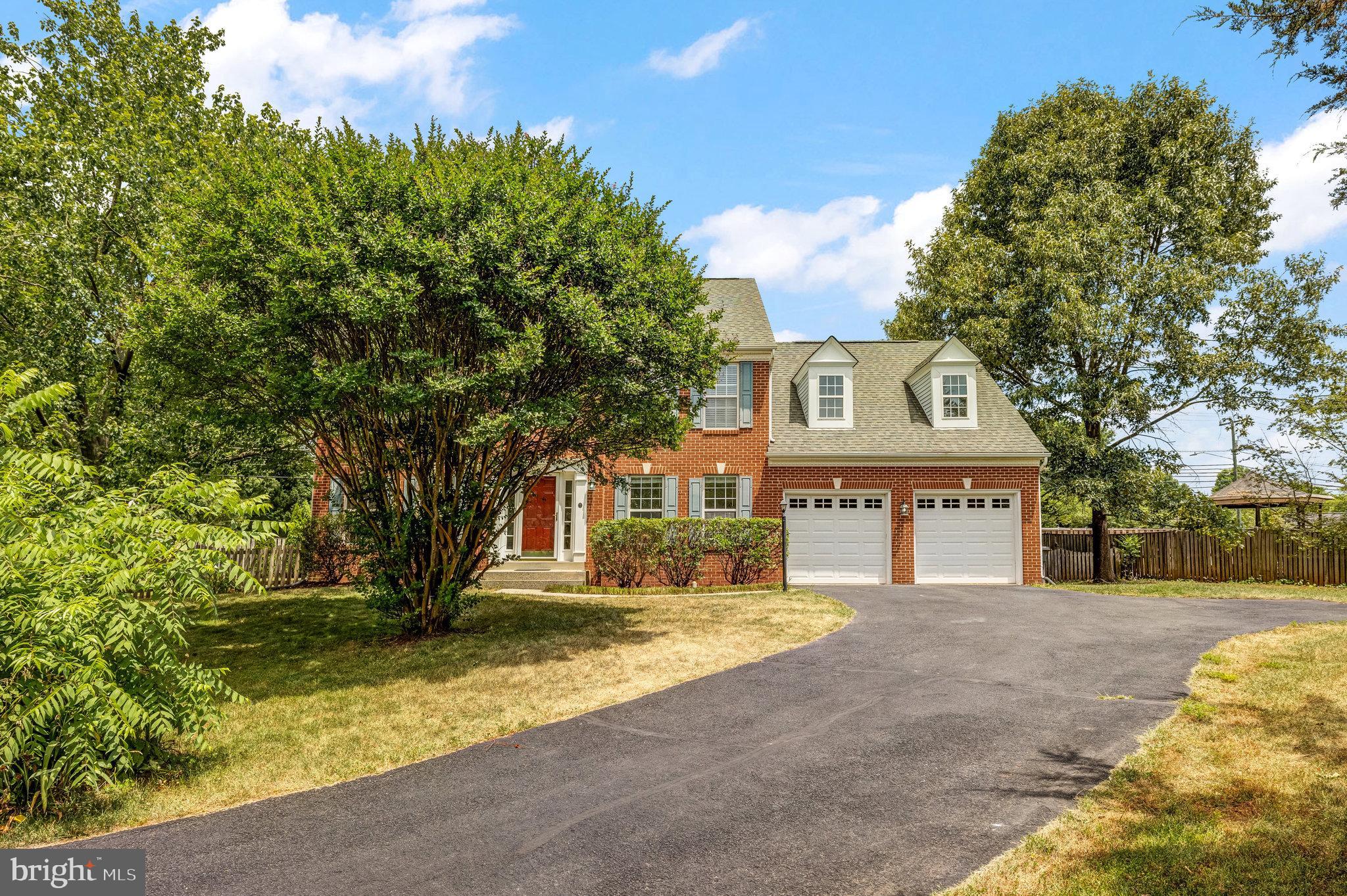 CINNAMON OAKS - Residential