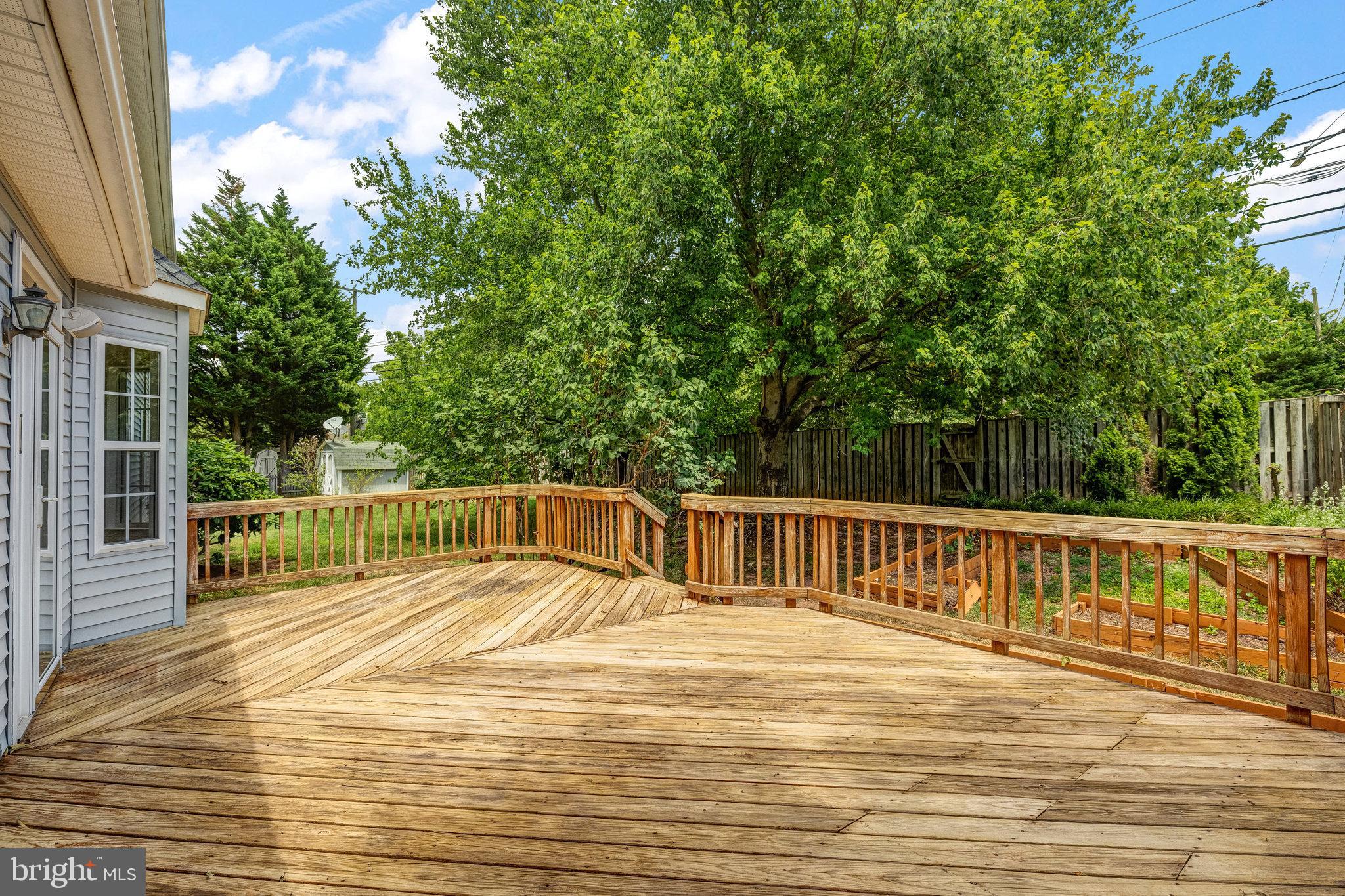 CINNAMON OAKS - Residential